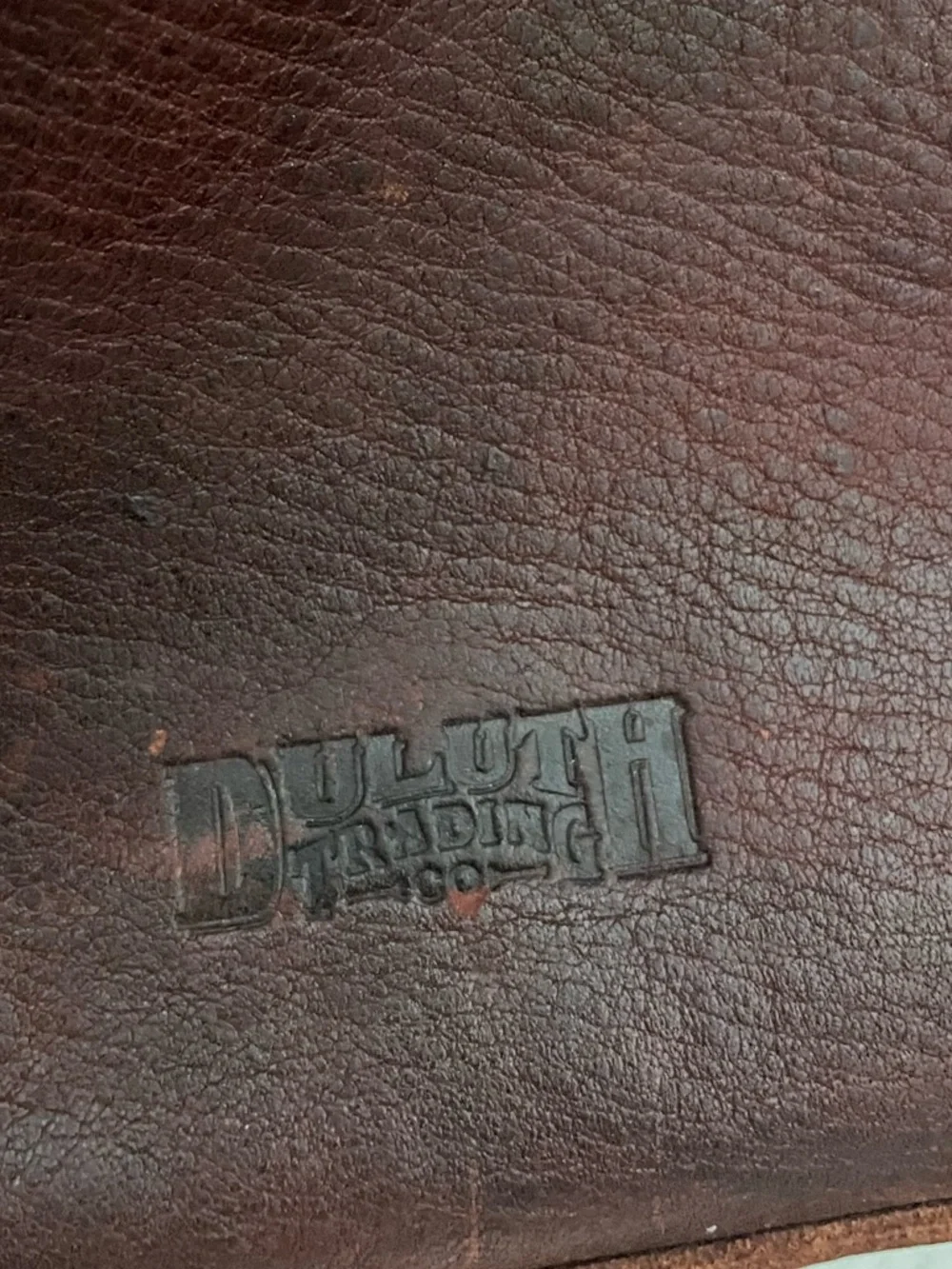 Duluth Trading Co Lifetime Leather Travel Duffle Bag Brown with Shoulder Strap